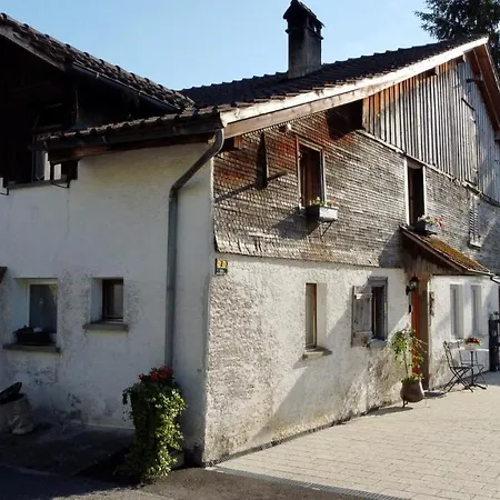 Rosinas Dreilaenderblick Holiday home *