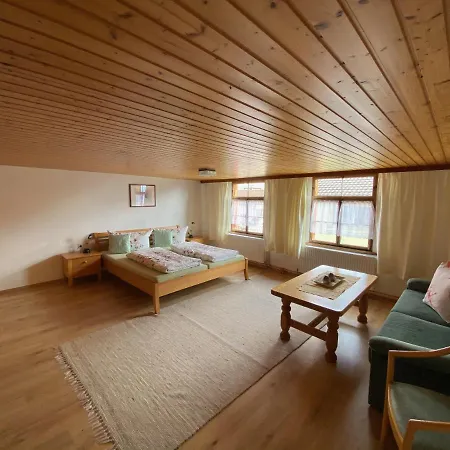 Ferienhaus Rosinas Dreiländerblick