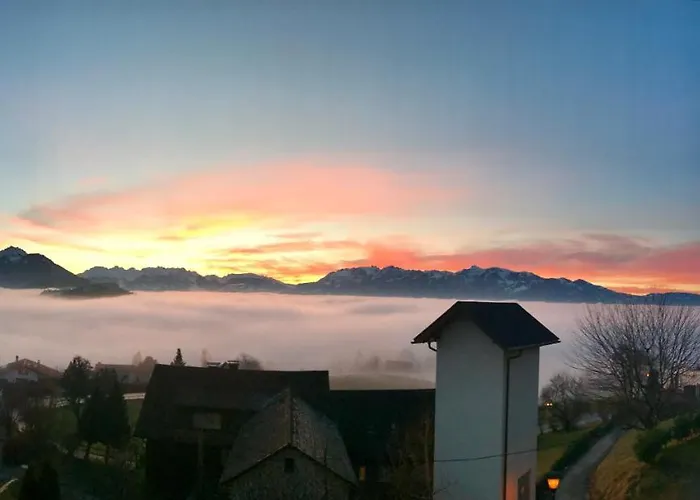 Rosinas Dreiländerblick Ferienhaus